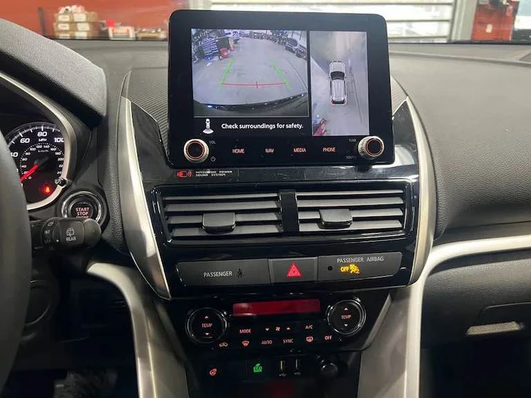 2022 Mitsubishi Eclipse Cross - Image 16 of 20
