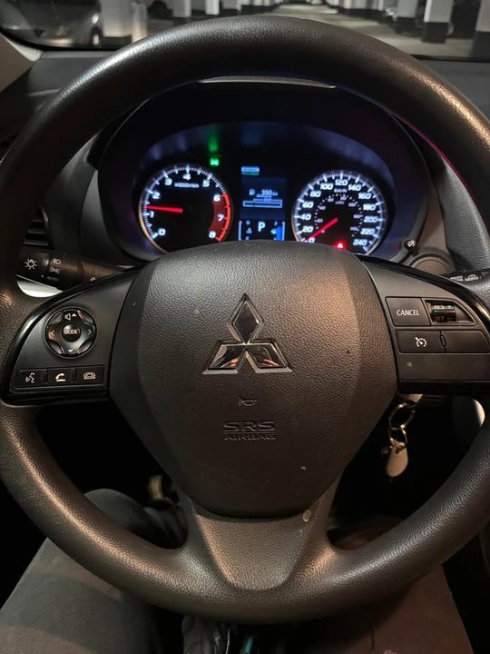 2022 Mitsubishi Eclipse Cross - Image 9 of 10