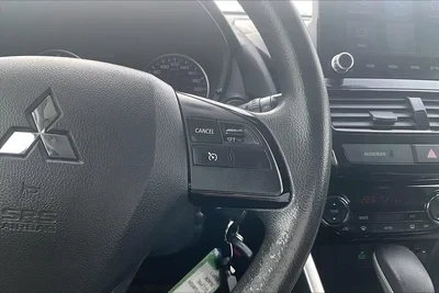 2022 Mitsubishi Eclipse Cross - Image 14 of 20