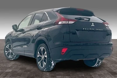 2022 Mitsubishi Eclipse Cross - Image 8 of 20