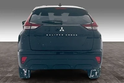 2022 Mitsubishi Eclipse Cross - Image 3 of 20