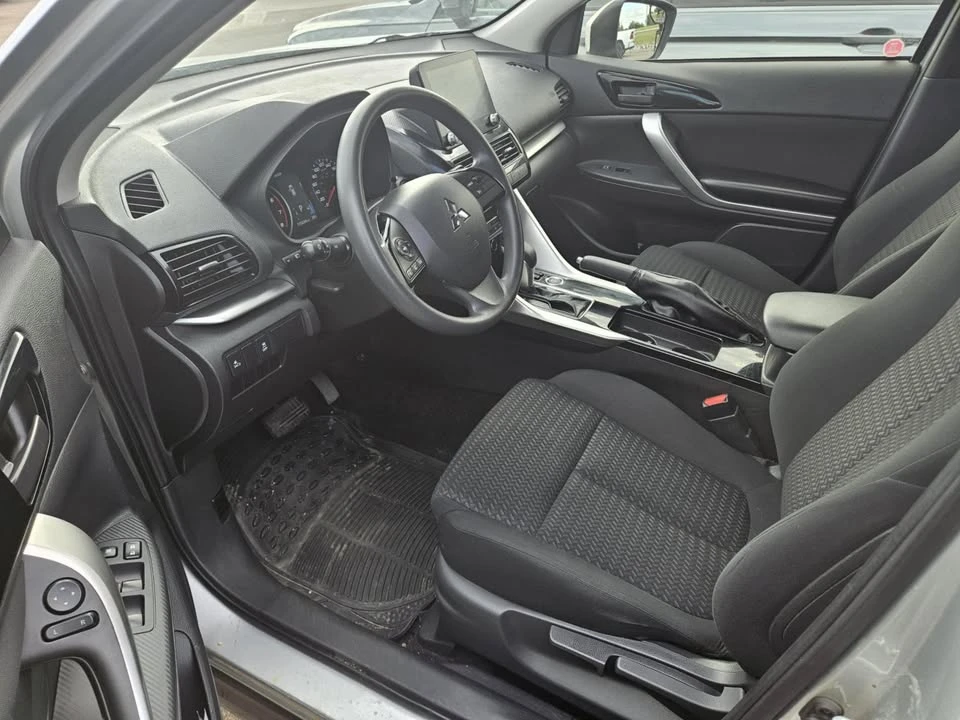 2022 Mitsubishi Eclipse Cross - Image 4 of 11