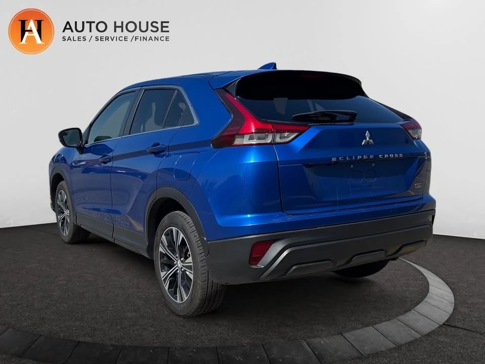 2022 Mitsubishi Eclipse Cross - Image 3 of 17
