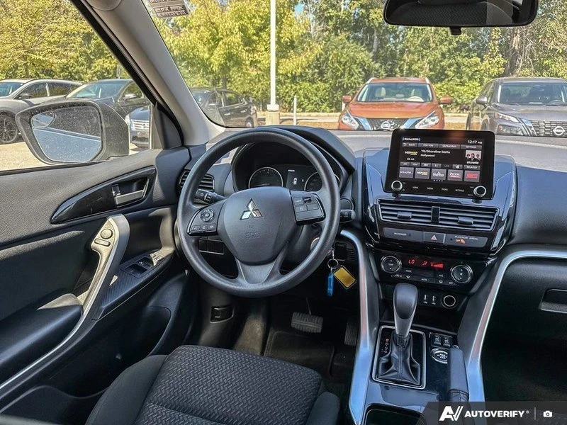 2022 Mitsubishi Eclipse Cross - Image 9 of 19