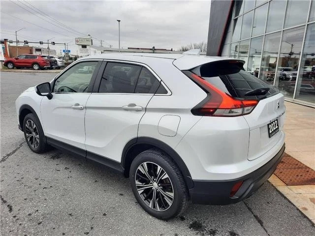 2022 Mitsubishi Eclipse Cross - Image 3 of 20