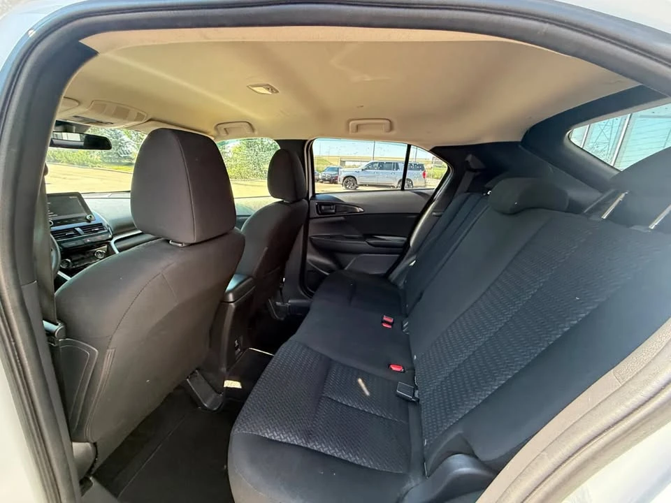 2022 Mitsubishi Eclipse Cross - Image 13 of 17
