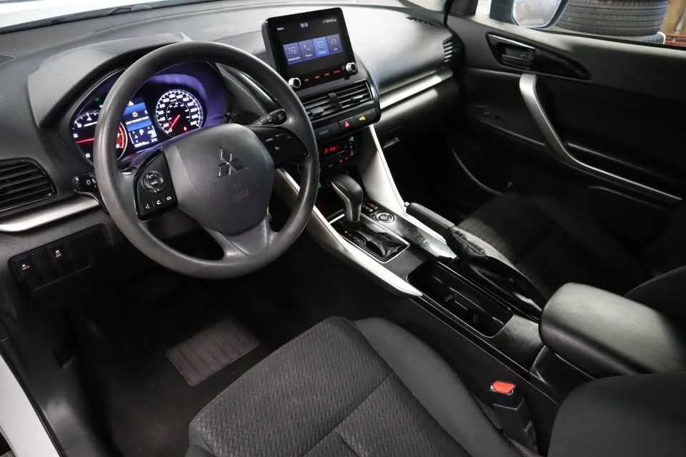 2022 Mitsubishi Eclipse Cross - Image 6 of 20