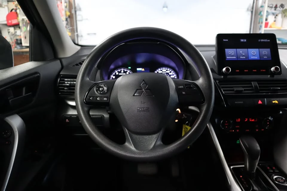 2022 Mitsubishi Eclipse Cross - Image 11 of 20