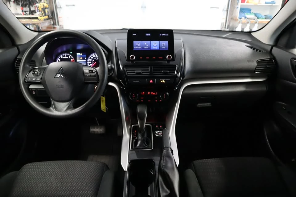 2022 Mitsubishi Eclipse Cross - Image 8 of 20