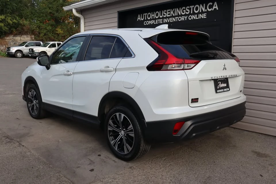 2022 Mitsubishi Eclipse Cross - Image 15 of 20
