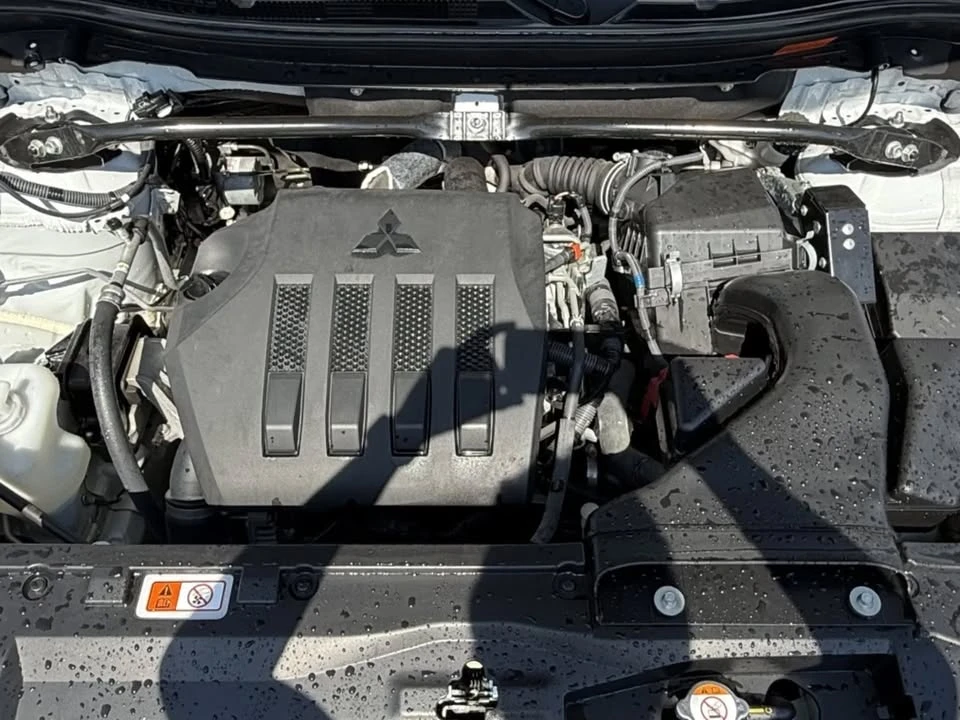 2022 Mitsubishi Eclipse Cross - Image 15 of 17