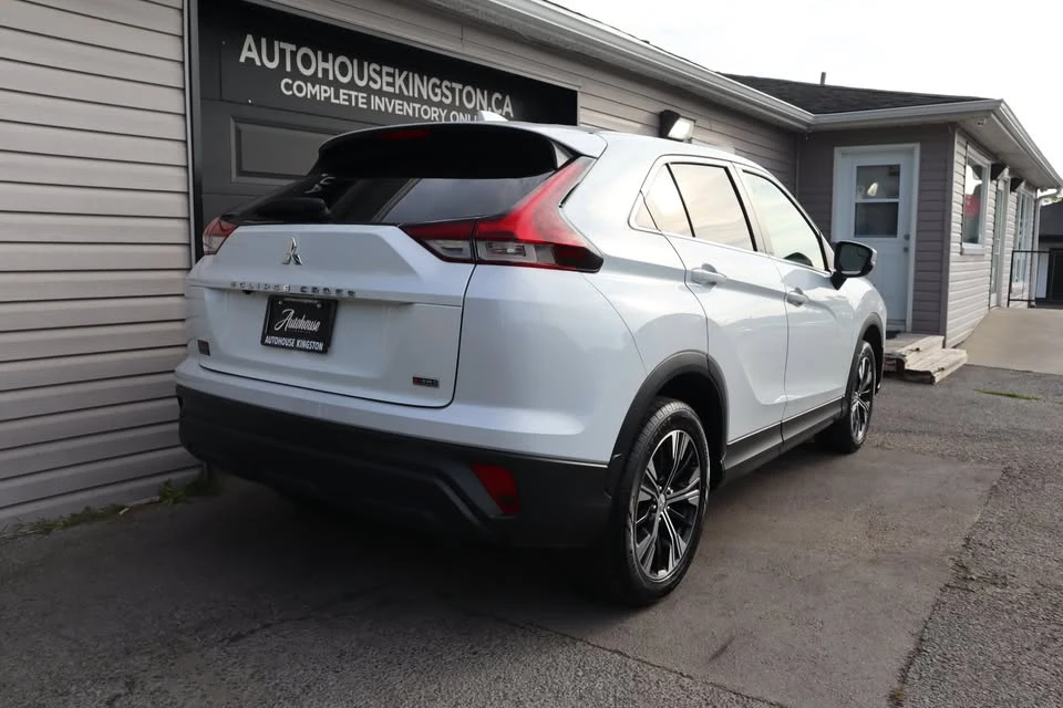 2022 Mitsubishi Eclipse Cross - Image 18 of 20