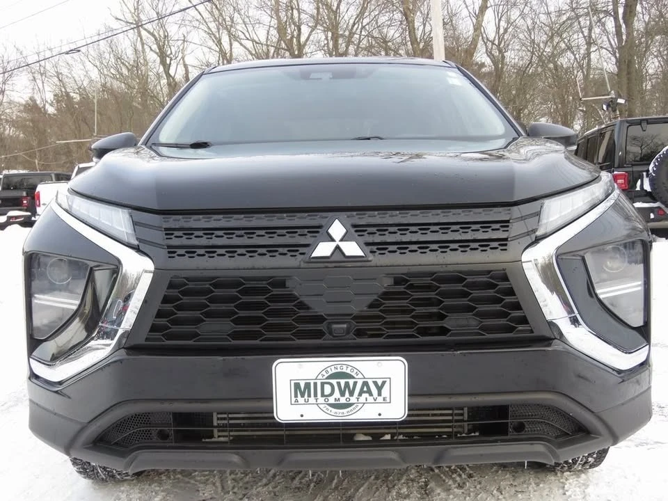 2022 Mitsubishi Eclipse Cross - Image 2 of 20