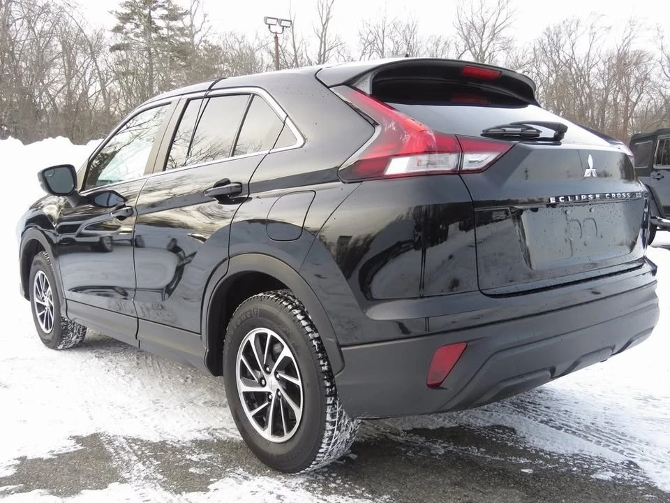 2022 Mitsubishi Eclipse Cross - Image 7 of 20