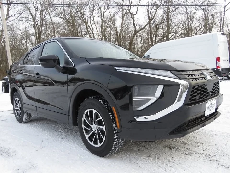 2022 Mitsubishi Eclipse Cross - Image 3 of 20