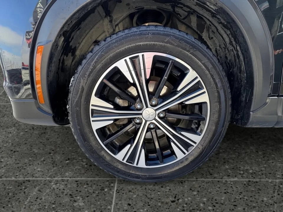 2022 Mitsubishi Eclipse Cross - Image 5 of 15
