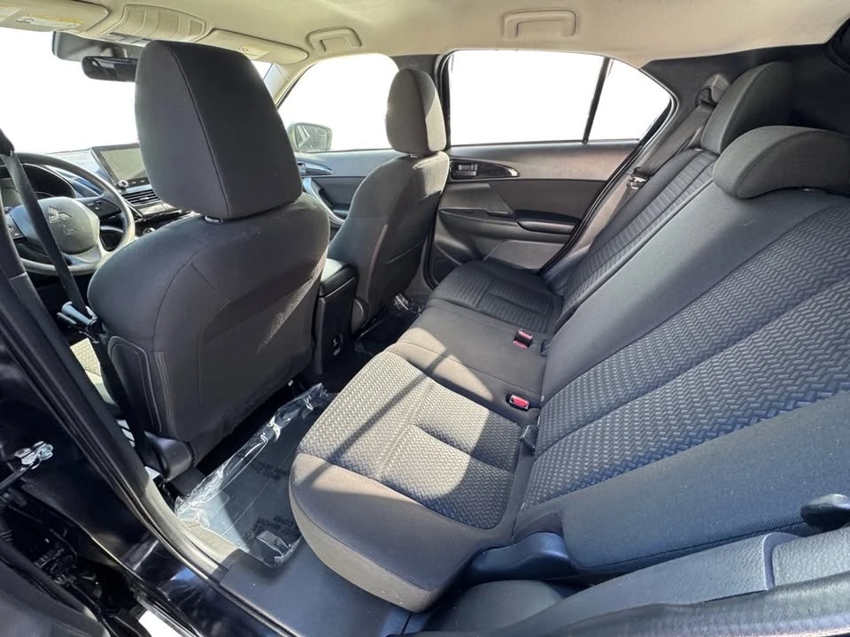 2022 Mitsubishi Eclipse Cross - Image 8 of 15