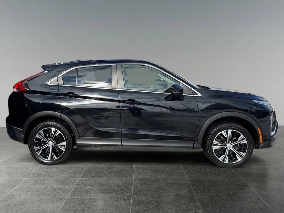 2022 Mitsubishi Eclipse Cross - Image 10 of 15