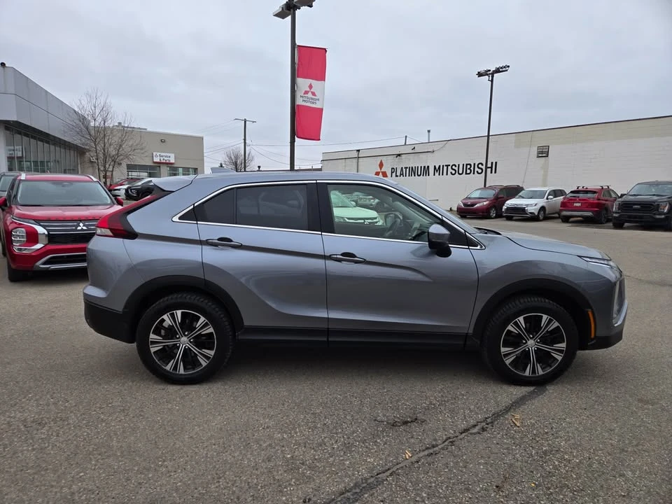 2022 Mitsubishi Eclipse Cross - Image 8 of 20