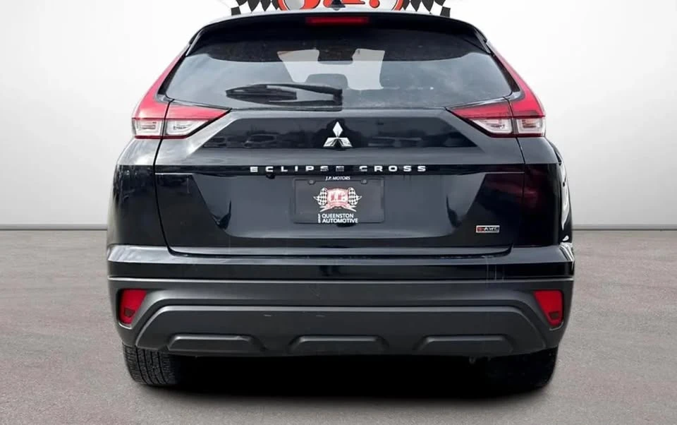 2022 Mitsubishi Eclipse Cross - Image 5 of 11