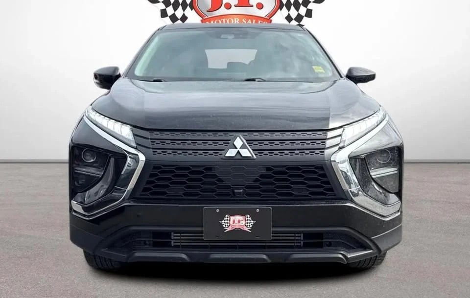 2022 Mitsubishi Eclipse Cross - Image 2 of 11