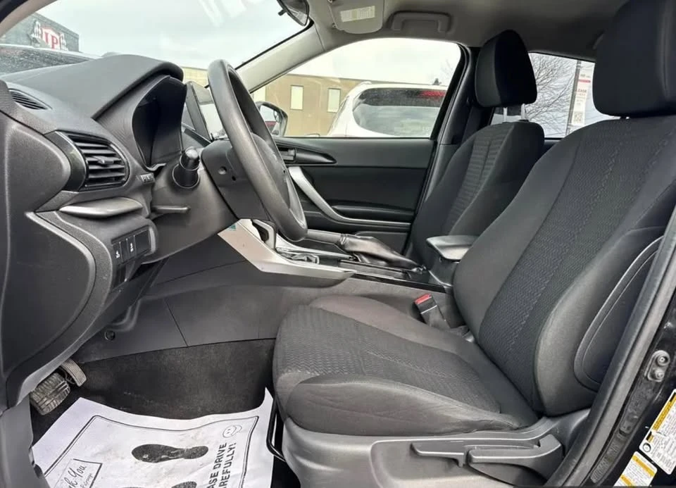 2022 Mitsubishi Eclipse Cross - Image 9 of 11