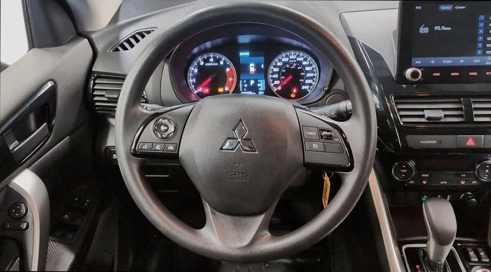2022 Mitsubishi Eclipse Cross - Image 12 of 12