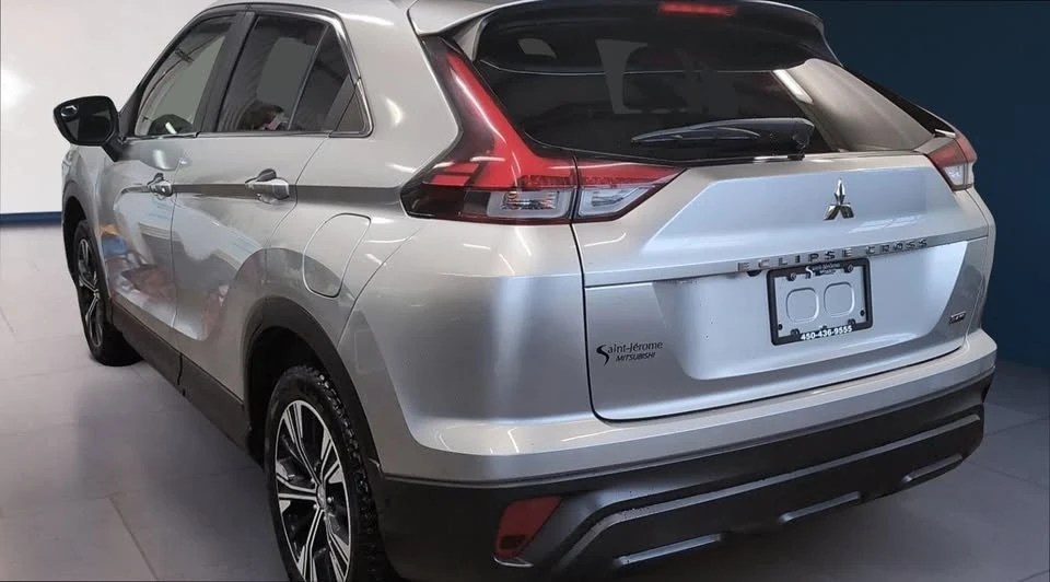 2022 Mitsubishi Eclipse Cross - Image 4 of 12