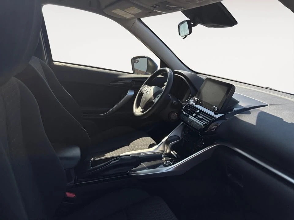2022 Mitsubishi Eclipse Cross - Image 10 of 18