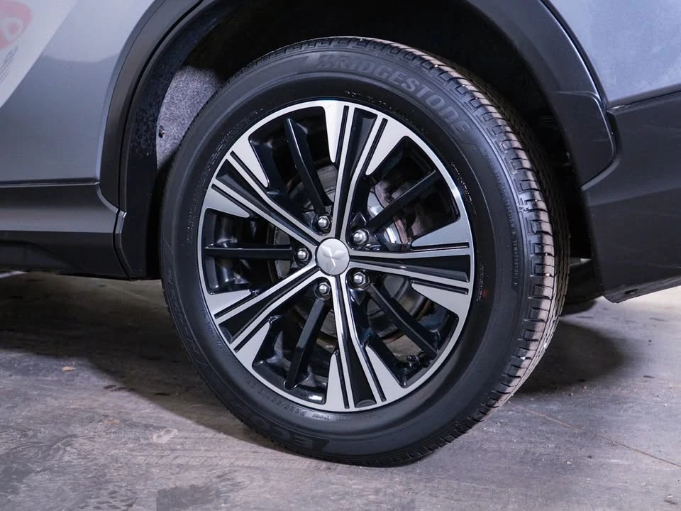 2022 Mitsubishi Eclipse Cross - Image 10 of 20