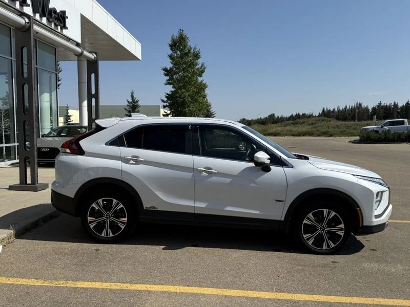2022 Mitsubishi Eclipse Cross - Image 7 of 19