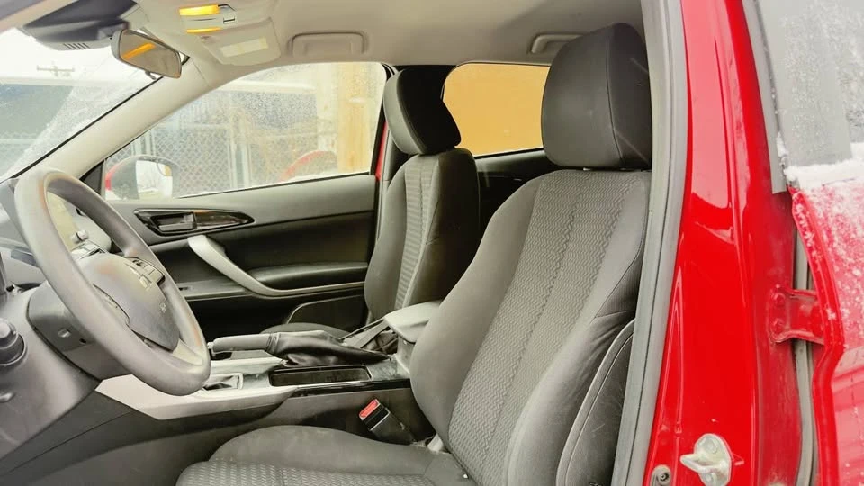 2022 Mitsubishi Eclipse Cross - Image 9 of 13