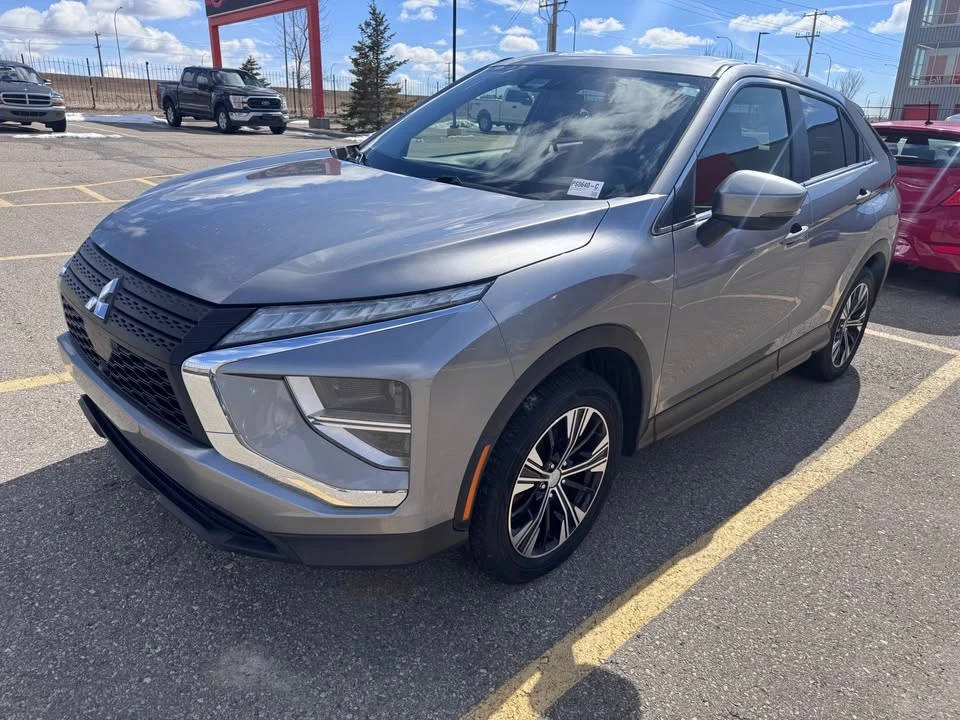 2022 Mitsubishi Eclipse Cross - Image 2 of 14