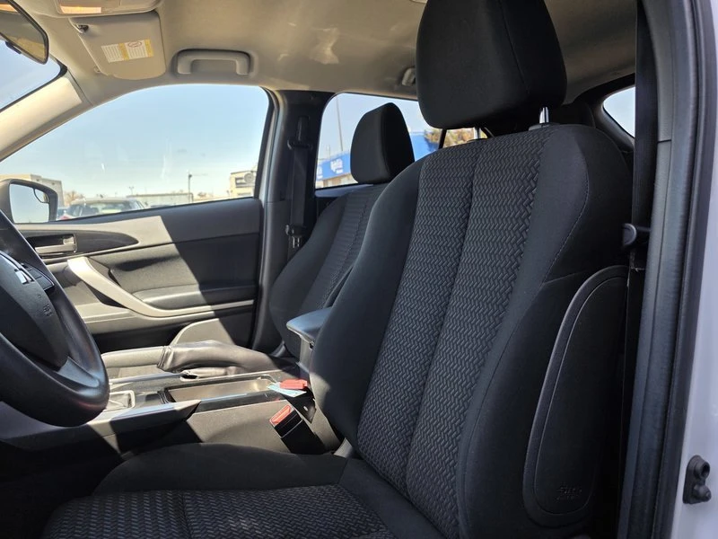 2022 Mitsubishi Eclipse Cross - Image 14 of 20