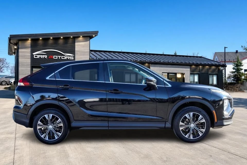 2022 Mitsubishi Eclipse Cross - Image 3 of 20