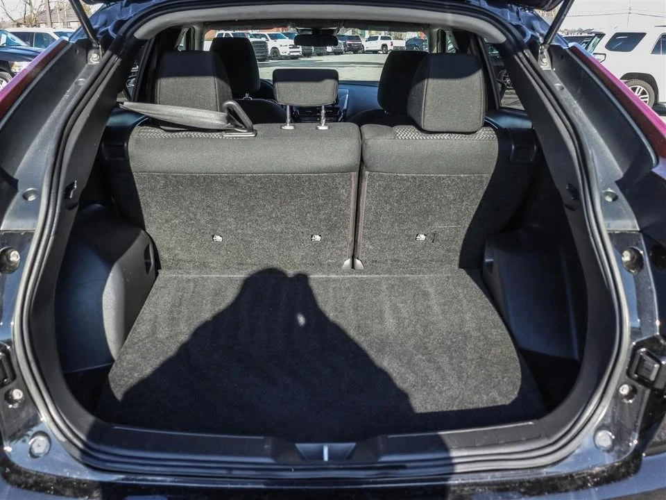 2022 Mitsubishi Eclipse Cross - Image 16 of 20