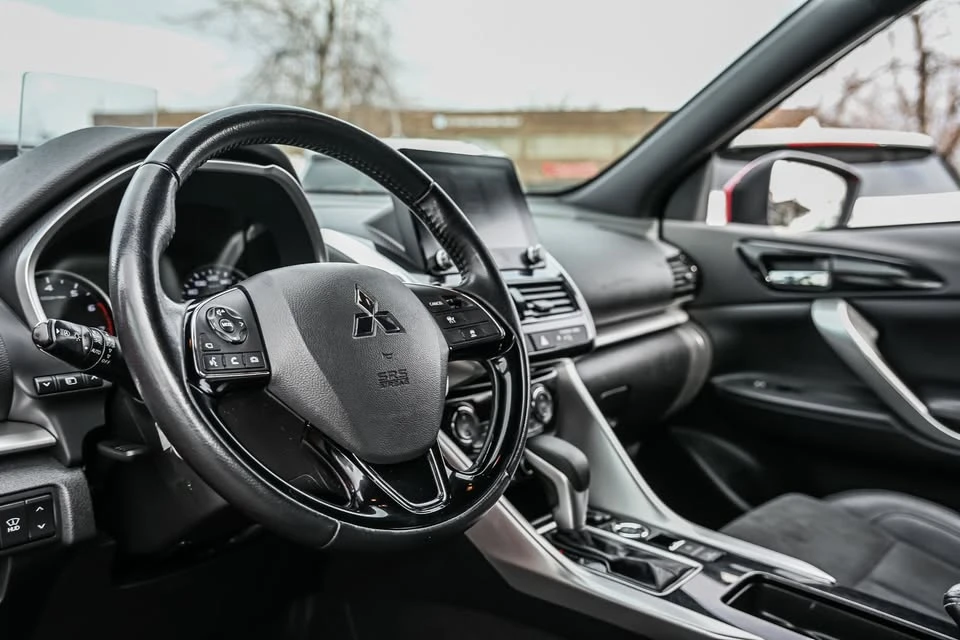 2022 Mitsubishi Eclipse Cross - Image 11 of 20