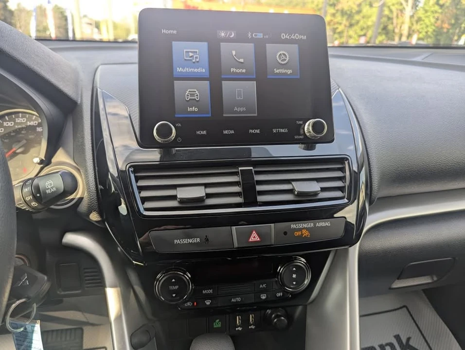 2022 Mitsubishi Eclipse Cross - Image 12 of 16