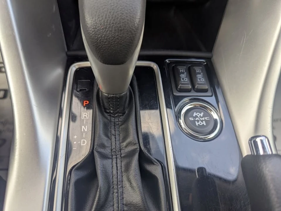2022 Mitsubishi Eclipse Cross - Image 15 of 16