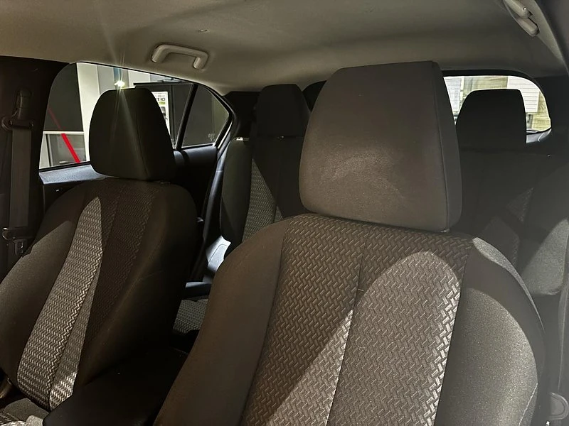 2022 Mitsubishi Eclipse Cross - Image 9 of 18