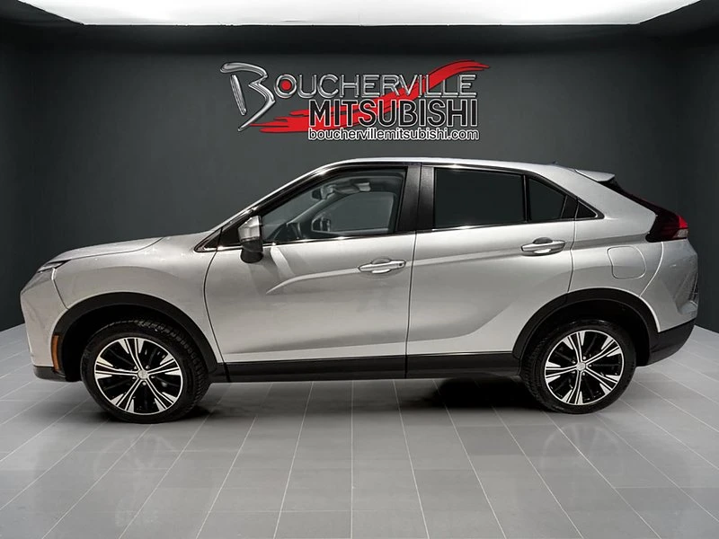 2022 Mitsubishi Eclipse Cross - Image 2 of 18