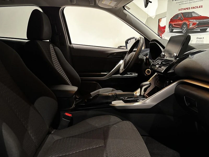 2022 Mitsubishi Eclipse Cross - Image 17 of 18