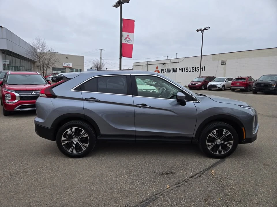 2022 Mitsubishi Eclipse Cross - Image 8 of 20