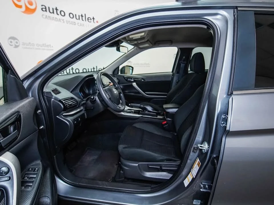 2022 Mitsubishi Eclipse Cross - Image 17 of 20