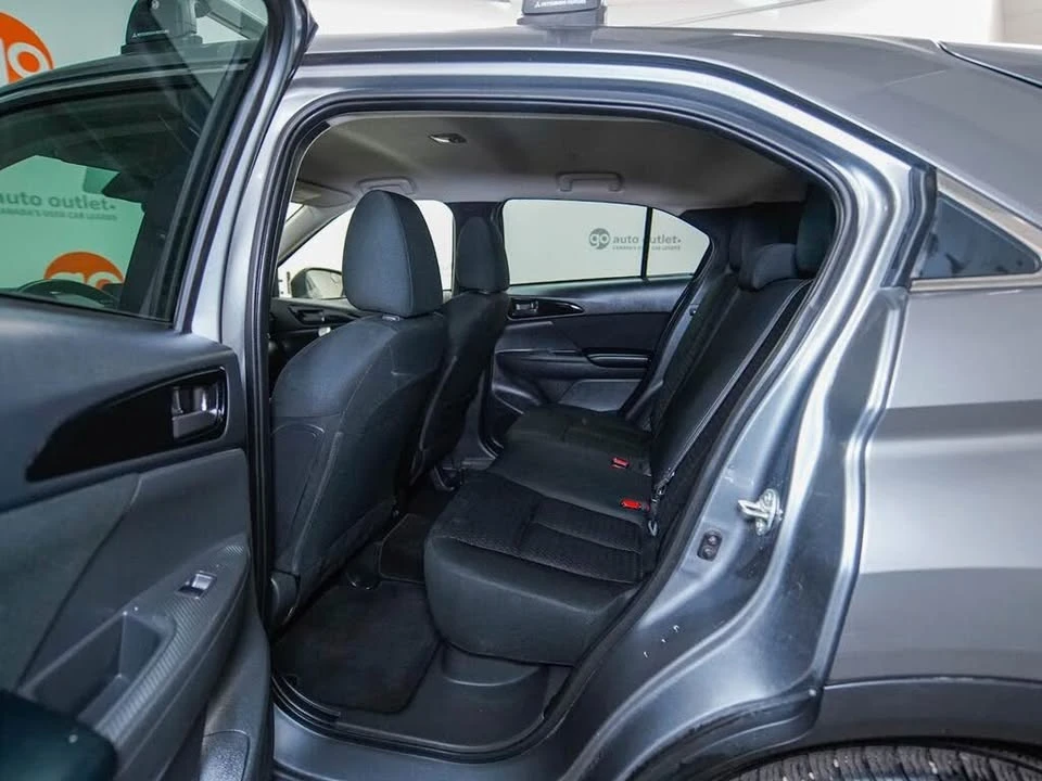 2022 Mitsubishi Eclipse Cross - Image 13 of 20