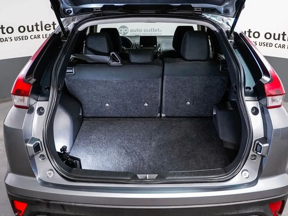 2022 Mitsubishi Eclipse Cross - Image 10 of 20