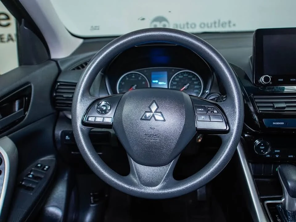 2022 Mitsubishi Eclipse Cross - Image 15 of 20