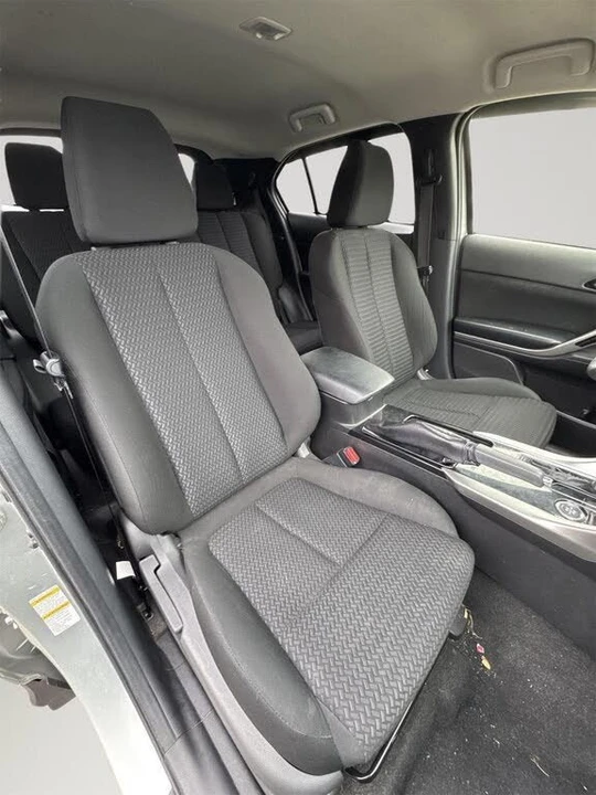 2022 Mitsubishi Eclipse Cross - Image 14 of 18