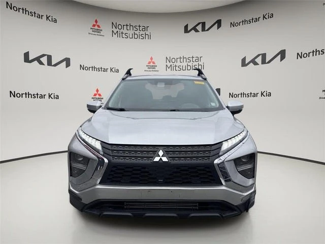 2022 Mitsubishi Eclipse Cross - Image 9 of 18