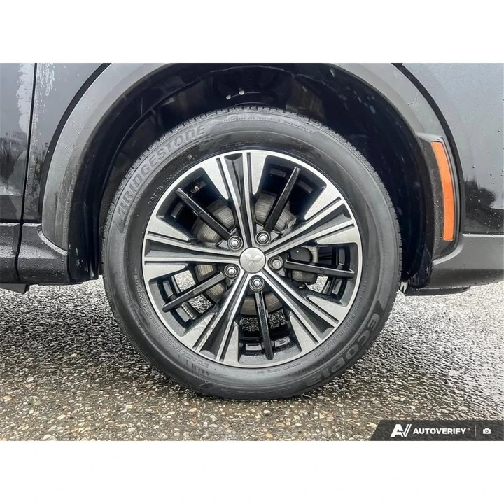 2022 Mitsubishi Eclipse Cross - Image 5 of 15
